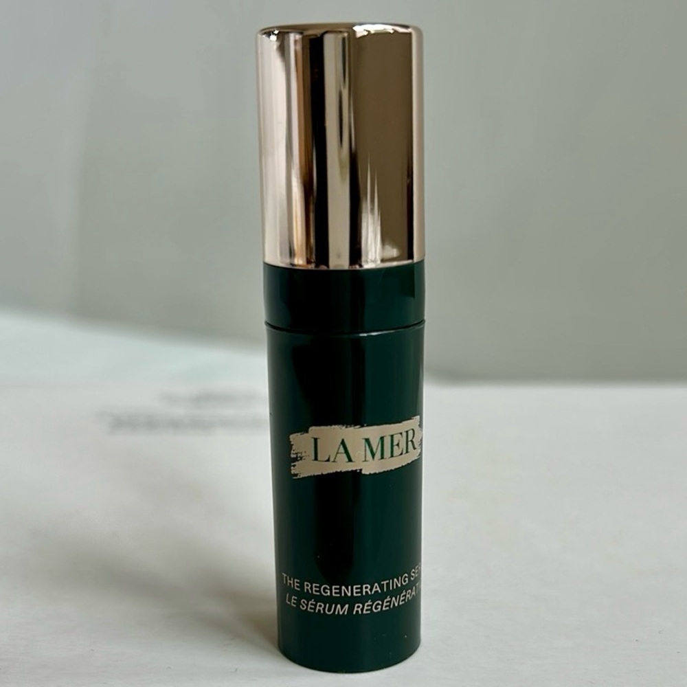 La Mer Regenerating Serum